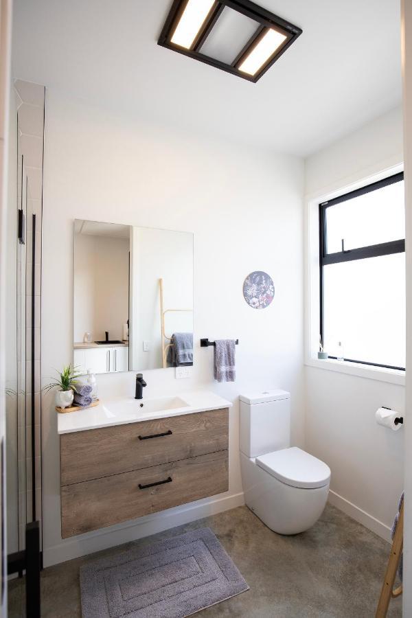 Views Over Tasman, New Luxury Boutique Studio Overlooking The Tasman Sea Греймут Екстериор снимка